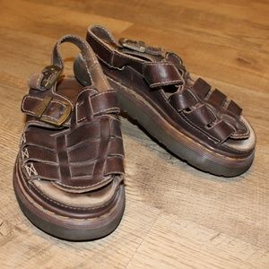 Dr. Martens Vintage Fisherman Sandals